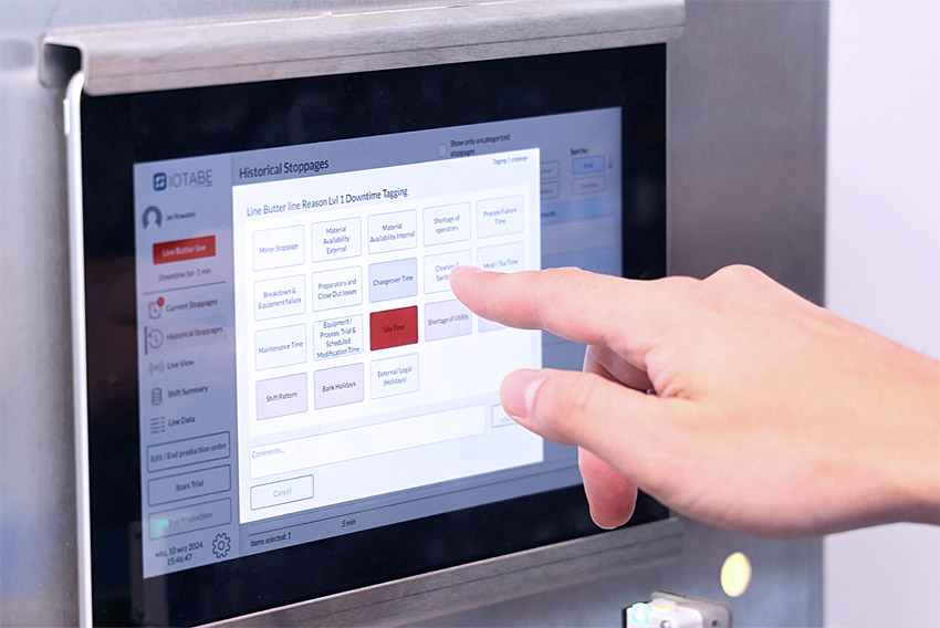 CORE OEE touchscreen operator interface for recording stoppage reasons